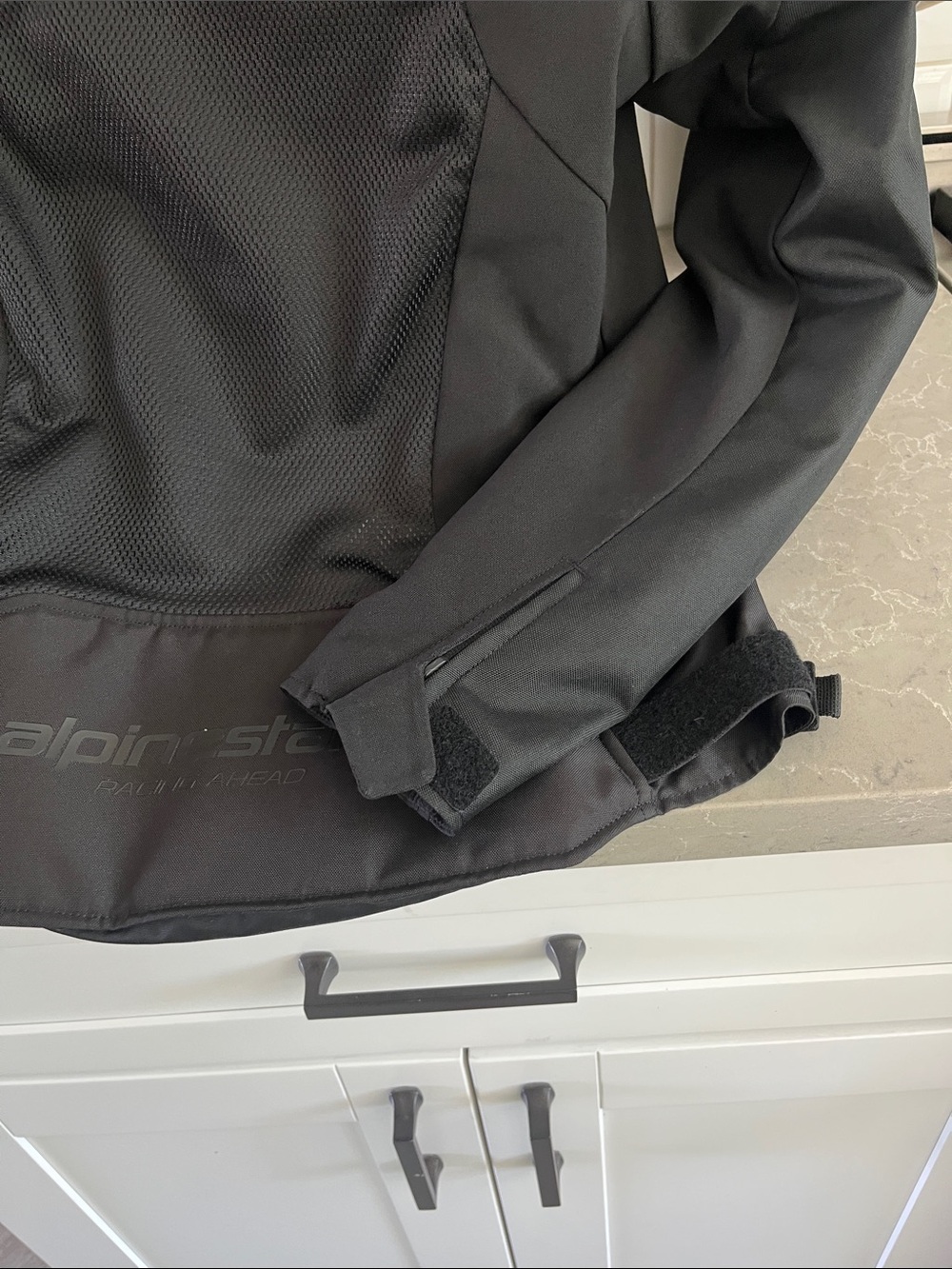 Alpinestars Black Motorcycle Jacket with Pink Liner Accent - Picture 6 of 6
